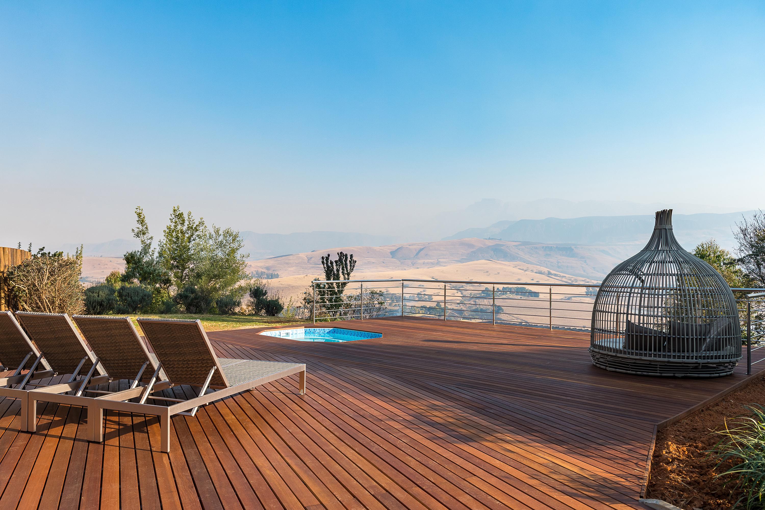 Cayley Mountain Resort Champagne Valley Esterno foto